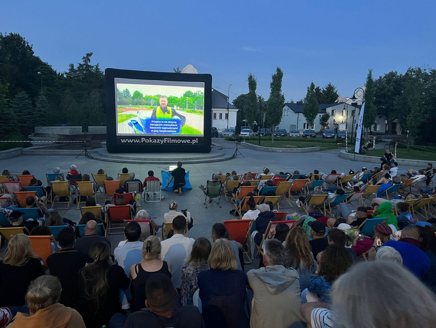 Mundurowi Wkroczyli Do Akcji Podczas Kina Plenerowego