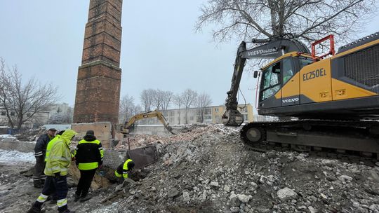Koniec starej kotłowni przy Fabrycznej – co powstanie na jej gruzach? [WIDEO]