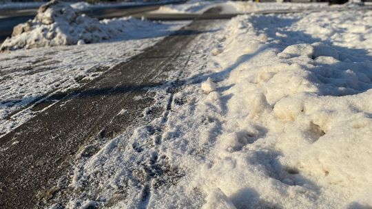 Nie odśnieżysz – grozi ci kara. Zimowe obowiązki właścicieli i zarządców