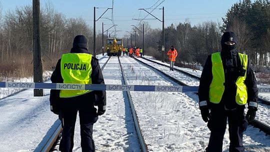 Osiem wagonów wykolejonych - katastrofa na torach pod Piasecznem [AKTUALIZACJA]