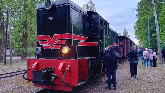 Piaseczyńska Noc Muzeów z „Misiem”, szlagierami PRL-u i kolejką wąskotorową