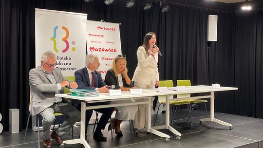 Podpisano umowy z beneficjentami programów wsparcia Mazowsza i Funduszy Europejskich