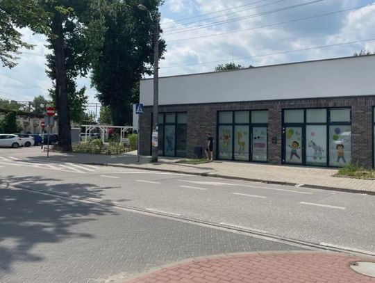 2-latek sam opuszcza żłobek, a opiekunki nawet się nie orientują? Kolejny taki skandal w placówce w Piastowie