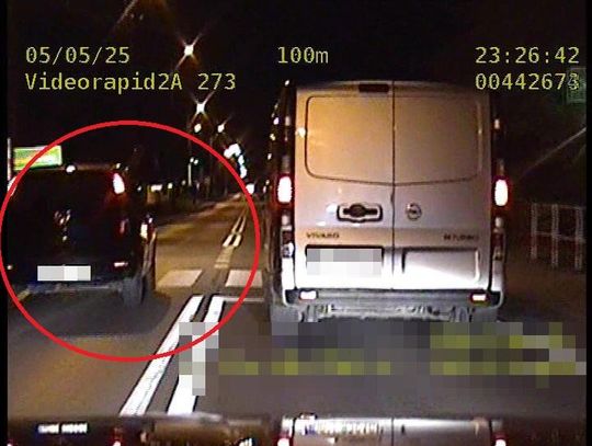 24 punkty karne i 2 400 zł mandatu w kilka sekund. Niebezpieczna jazda w Starej Iwicznej