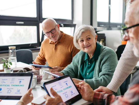 Angielski bez stresu. Bezpłatne zajęcia dla seniorów i dorosłych w Konstancinie-Jeziornie