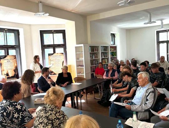 Biblioteka w willi Gryf ma więcej przestrzeni
