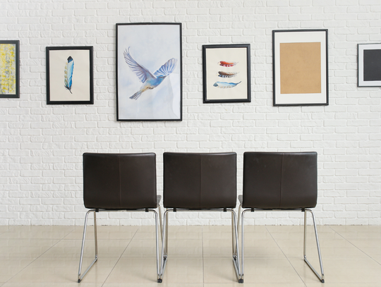 „Blisko. Bliżej. Razem” – biblioteka w Prażmowie zaprasza lokalnych artystów