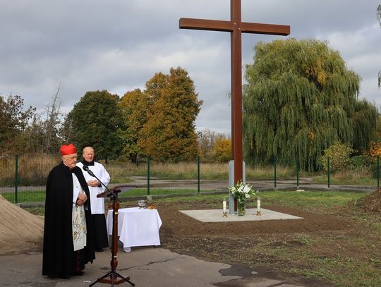 Budowa kościoła w Mysiadle. Pierwsze nabożeństwo na działce za bezcen