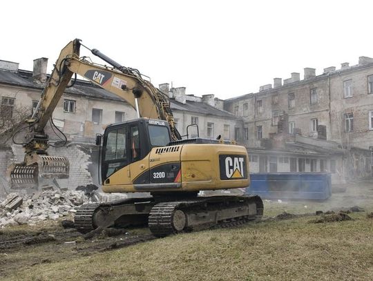 Budować nie ma komu