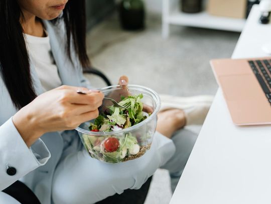 Catering dietetyczny w Piasecznie z dostawą do biura: wygodne rozwiązanie dla lokalnych firm