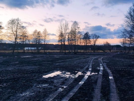 Deweloper rozkopał i zostawił