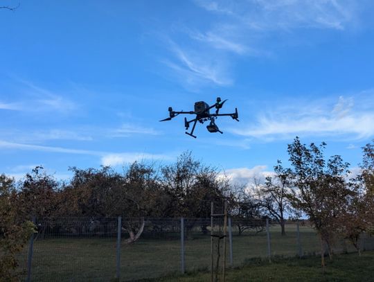 Dron kontra smog Dron kontra smog