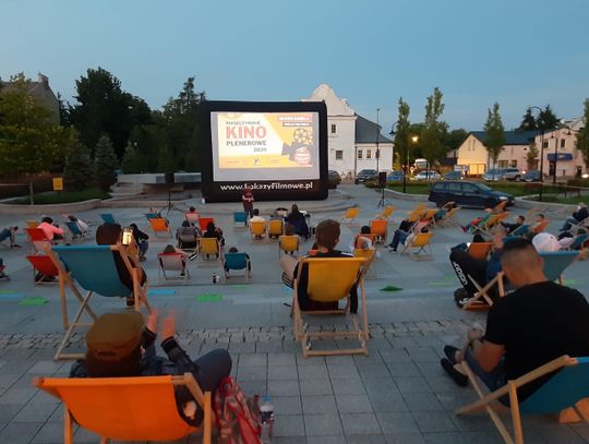 Głośne dramaty w kinie plenerowym