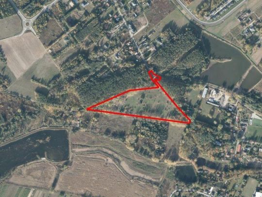 Gmina dementuje „betonowanie stawów”, mieszkańcy pytają o ochronę przyrody