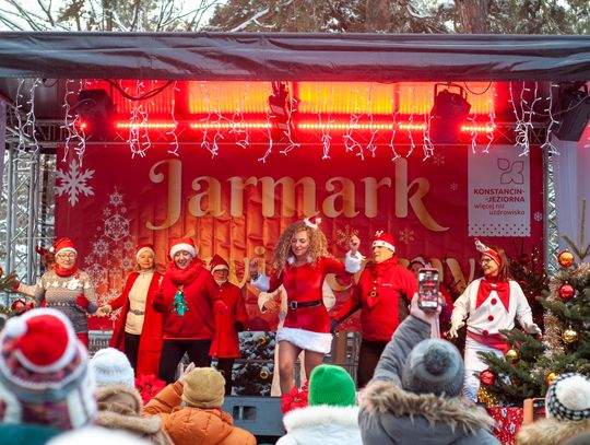 Jarmark Świąteczny w zimowej oprawie [FOTOGALERIA]