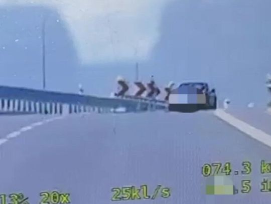 Jechał „pod prąd” na węźle Lesznowola. Mógł doprowadzić do tragedii