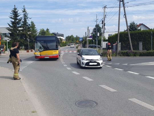 Julianów. Zderzenie autobusu z busem