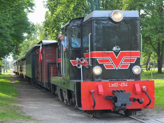 Kolejką i ikarusem - rusza specjalna linia turystyczna. Znamy ceny biletów