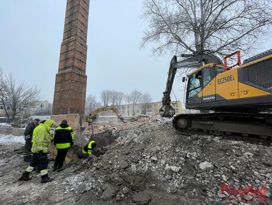 Koniec starej kotłowni przy Fabrycznej – co powstanie na jej gruzach? [WIDEO]