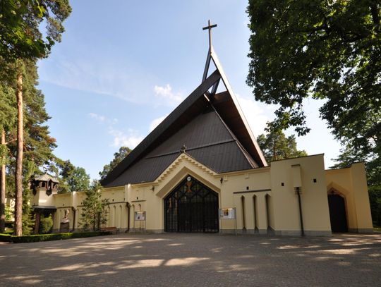 Kościół w Zalesiu Dolnym zamknięty