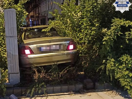 Lesznowola/Piaseczno. Piekielnie niebezpieczna ucieczka przed policją