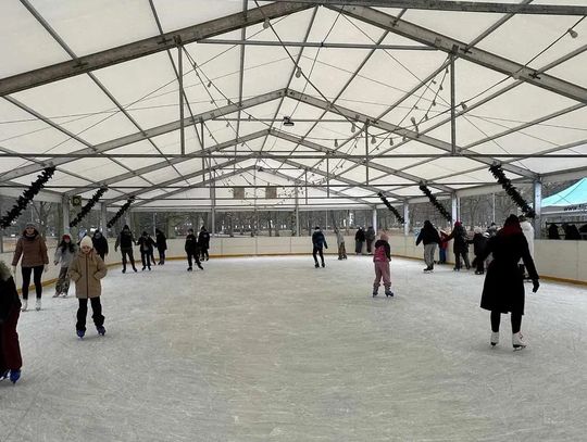 Lodowisko na mikołajki? Lodowisko na mikołajki?