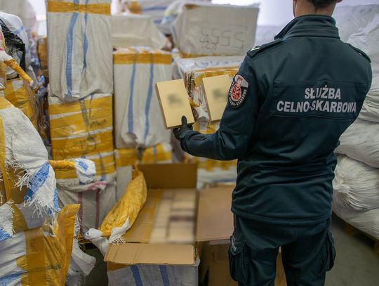 Magazyn podróbek za 20 milionów zlikwidowany w Wólce Kosowskiej