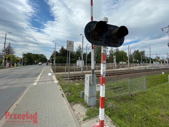 Maszyniści zwolnią przed przejazdami. W piątek możliwe większe korki
