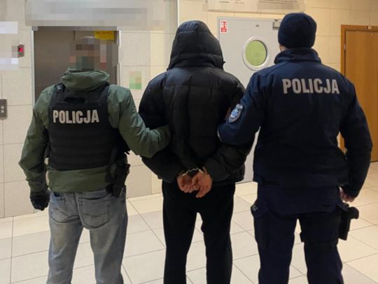 Mefedron ukryty w kuchennej szafce Mefedron ukryty w kuchennej szafce