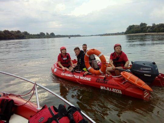 Mężczyzna zniknął w Wiśle. Służby ratunkowe szukają go od wczoraj