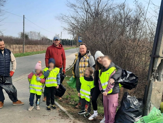Mieszkańcy ruszyli wspólnie do sprzątania