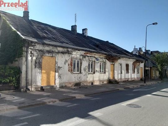 Na razie będą burzyć