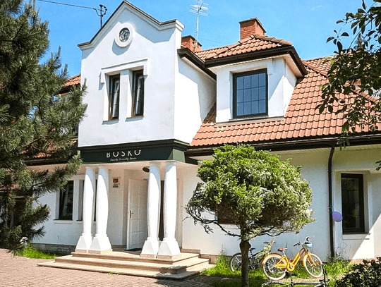 Tam, gdzie pachnie ciastem i spokojem – BOSKO przy Lesie Kabackim