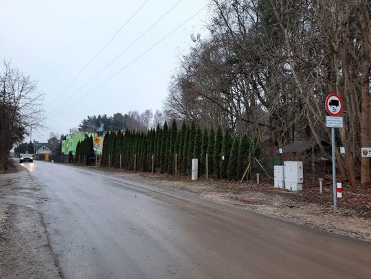 „Niszczą nam asfalt” – skarżą się mieszkańcy