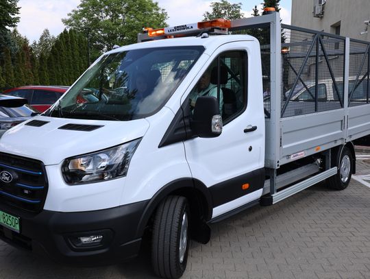 Nowe auto do opróżniania ulicznych koszy