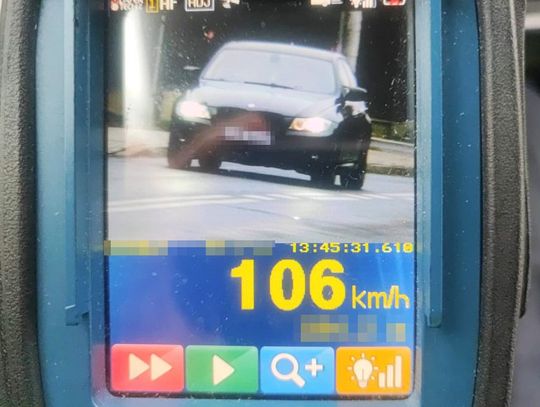 Pędził 106 km/h w terenie zabudowanym. Teraz odpocznie od kierownicy