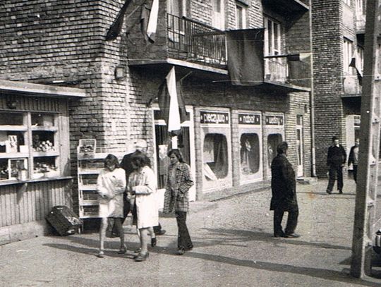 Blok przy ul. Kościuszki 18 w roku 1973