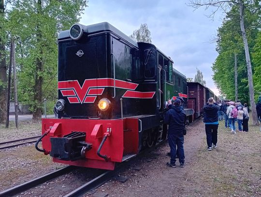 Piaseczyńska Noc Muzeów z „Misiem”, szlagierami PRL-u i kolejką wąskotorową
