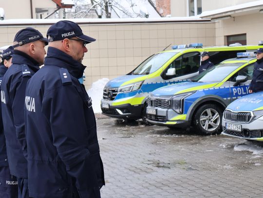 Pięć nowych radiowozów zasiliło flotę piaseczyńskiej policji Pięć nowych radiowozów zasiliło flotę piaseczyńskiej policji