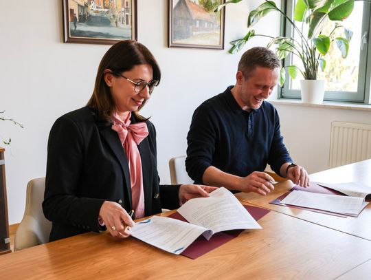 Powstanie strefa Kiss&Ride przy szkole w Tarczynie. Jest umowa na projekt