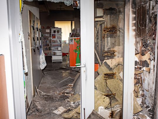 Pożar w bibliotece i Klubie Kultury – trwa sprzątanie i zbiórka darów