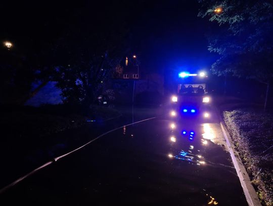 Pożar w Zalesiu Górnym. Jedna osoba ranna