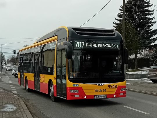 Zmiana lokalizacji przystanków na DW 721 między Sękocinem-Lasem a Lesznowolą