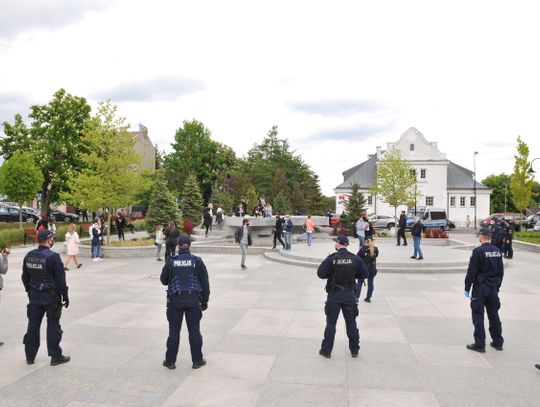 Rzecznik Praw Obywatelskich interweniuje ws. manifestacji na Skwerze Kisiela