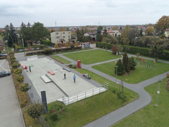 Skatepark w Łazach wciąż bez decyzji – mieszkańcy czekają ponad trzy lata Skatepark w Łazach wciąż bez decyzji – mieszkańcy czekają ponad trzy lata