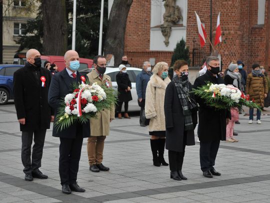 Skromne obchody Święta Niepodległości