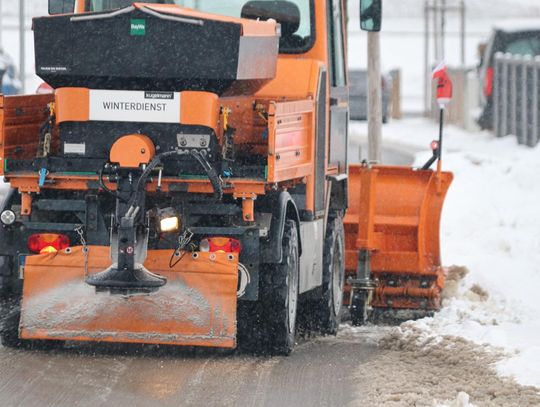 Spór o metody odśnieżania dróg