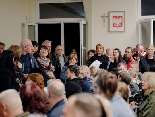 Spotkanie w sprawie przebiegu Autostradowej Obwodnicy Warszawy. Mieszkańcy Prażmowa nie chcą A50