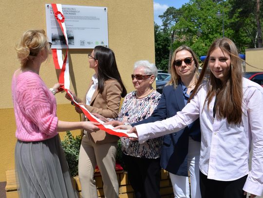 Tablica przy Sobieskiego – znak pamięci i tożsamości