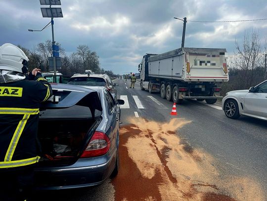 Tarczyn. Wypadek na "siódemce". UWAGA NA UTRUDNIENIA!